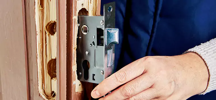 Garage Door Lock Replacement Santa Maria