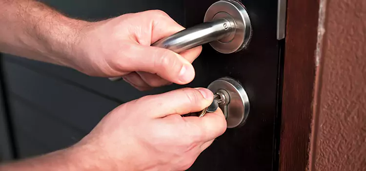 Door Closer Repair & Installation Santa Maria